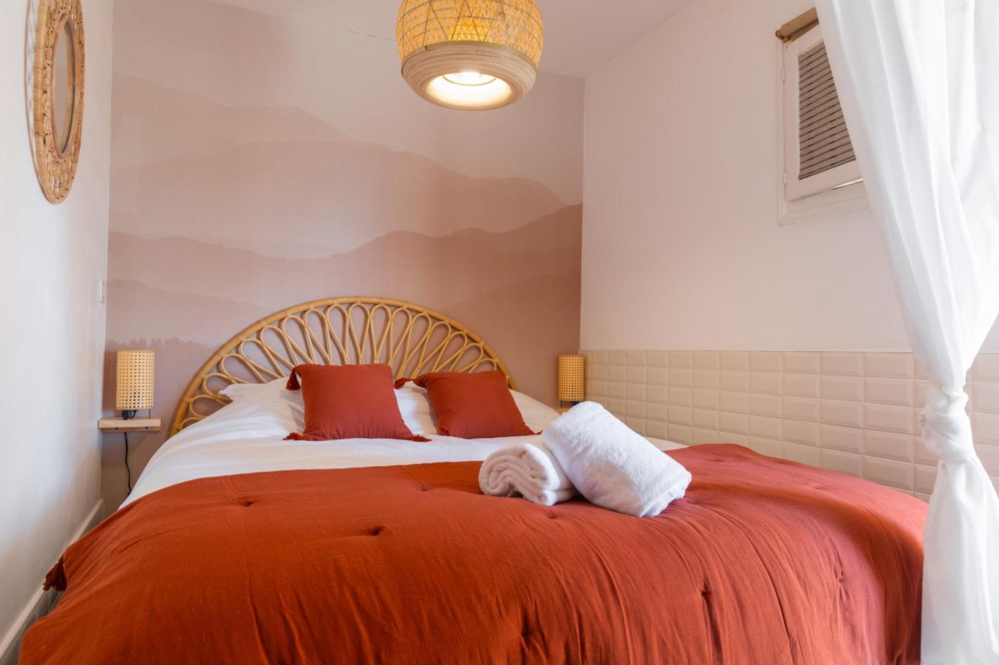 Appart Cosy, Piscine, Clim, Parking Prive - Proche Plage - Arrivee Autonome - Lit Queen Size La Seyne-sur-Mer Bagian luar foto