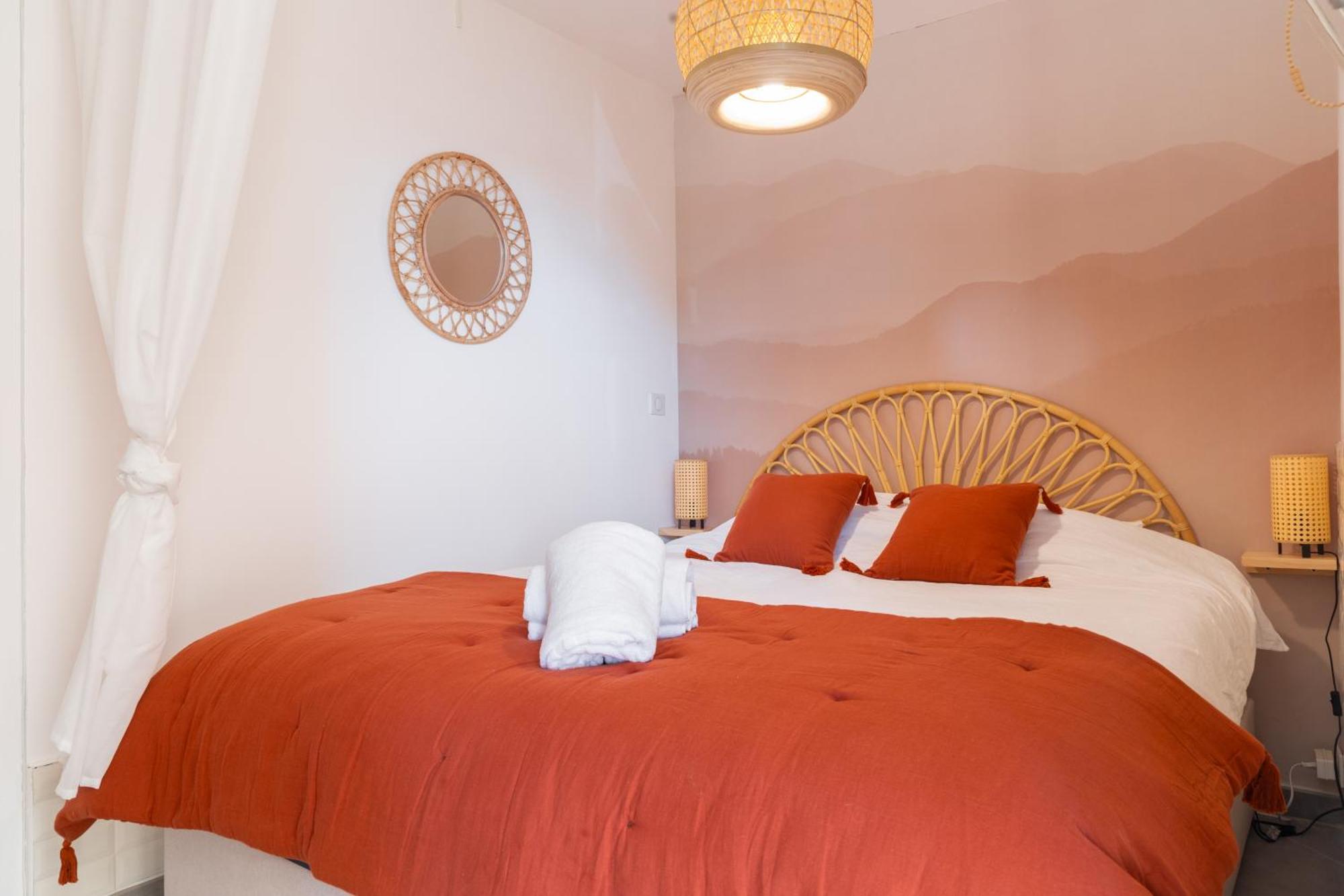 Appart Cosy, Piscine, Clim, Parking Prive - Proche Plage - Arrivee Autonome - Lit Queen Size La Seyne-sur-Mer Bagian luar foto